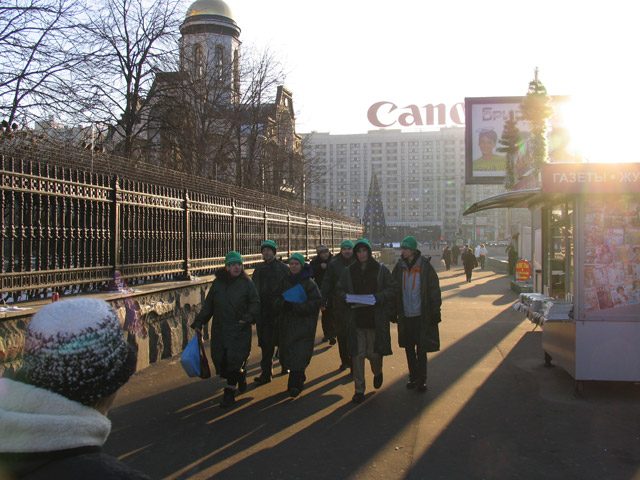 Miting27-12-2008-Fr-posolstvo.jpg